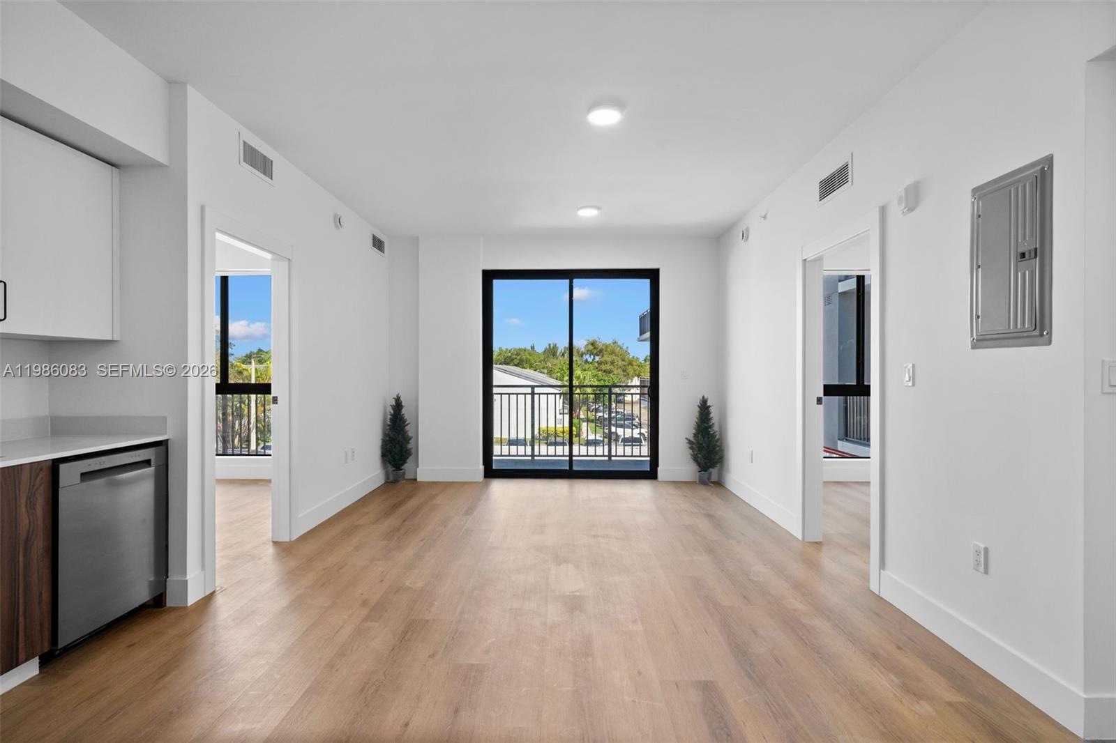 Aventura Quattro - Residential Lease