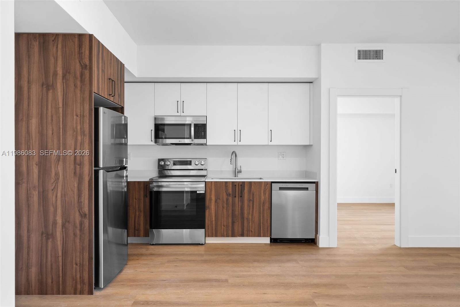 Aventura Quattro - Residential Lease