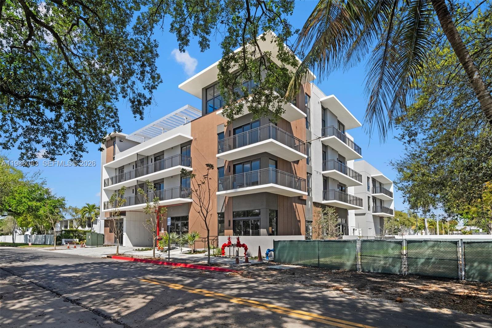 Aventura Quattro - Residential Lease