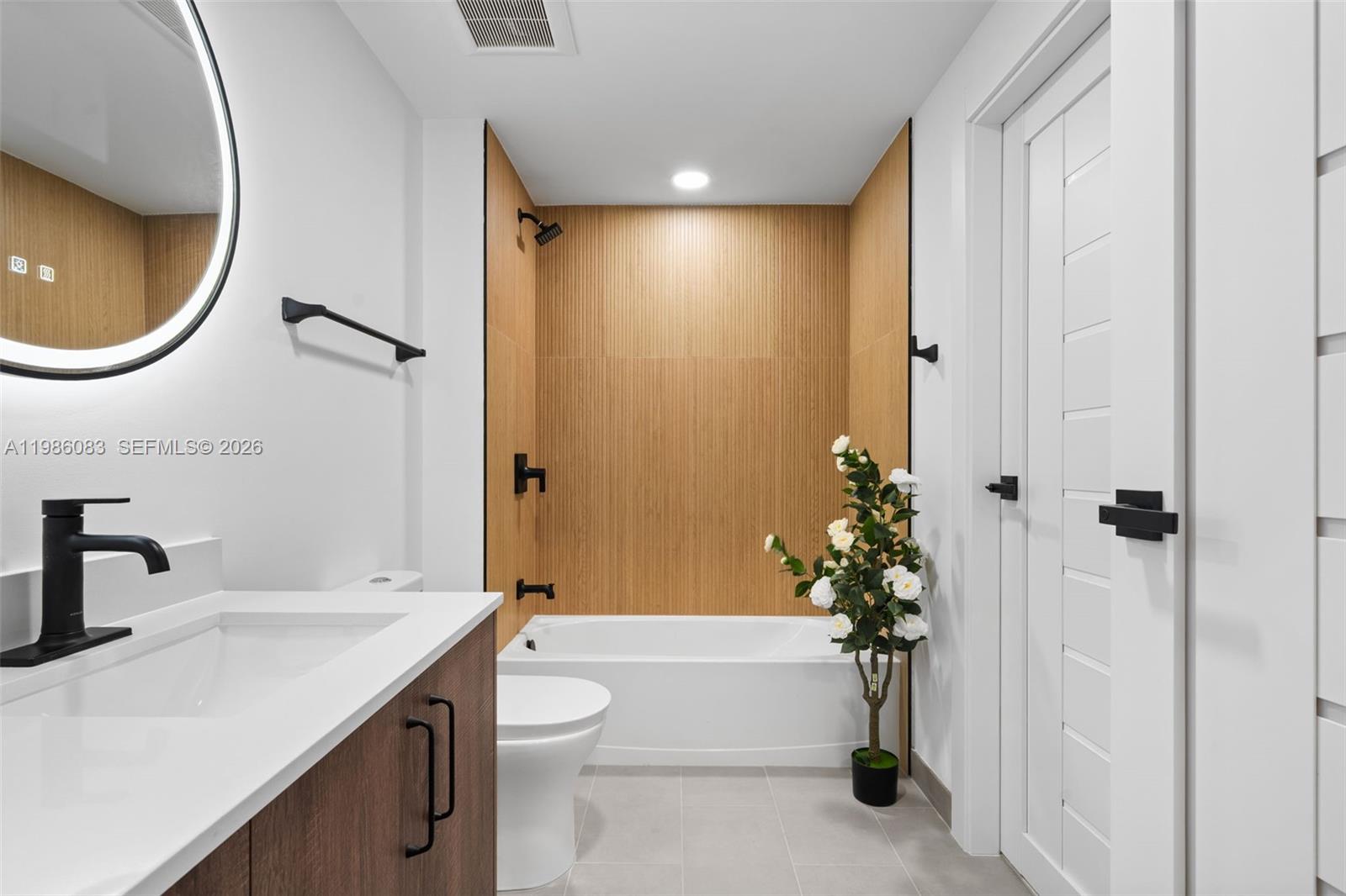 Aventura Quattro - Residential Lease