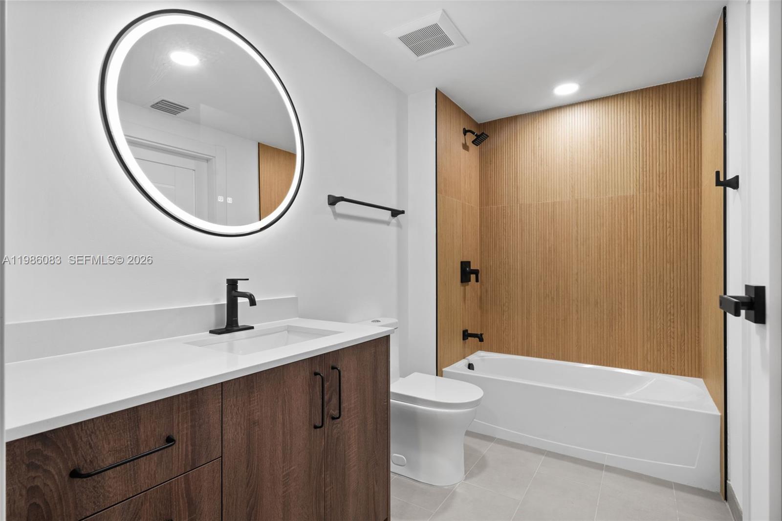 Aventura Quattro - Residential Lease