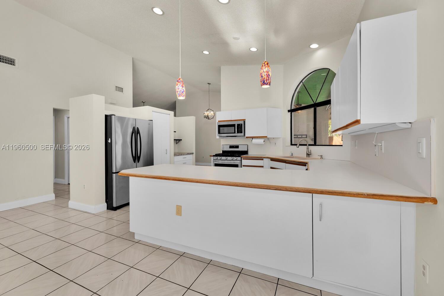 OAKWOOD AT THE HAMMOCKS - Residential