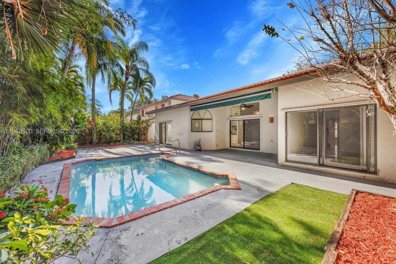 OAKWOOD AT THE HAMMOCKS - Residential