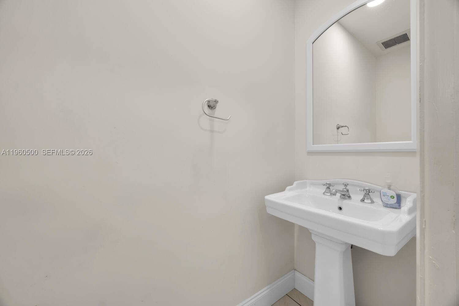 OAKWOOD AT THE HAMMOCKS - Residential