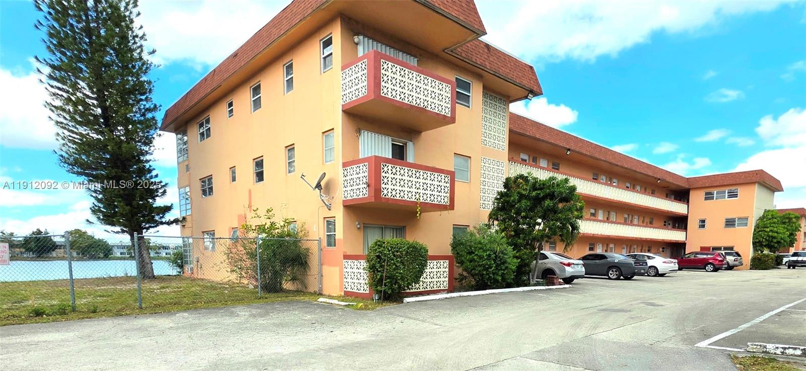 STAR LAKES ESTATES NO 5 C - Residential