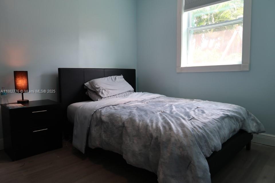 N MIAMI ESTATES - Residential Lease