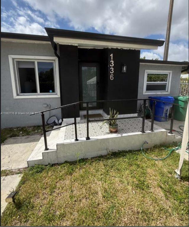 N MIAMI ESTATES - Residential Lease