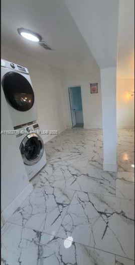 N MIAMI ESTATES - Residential Lease