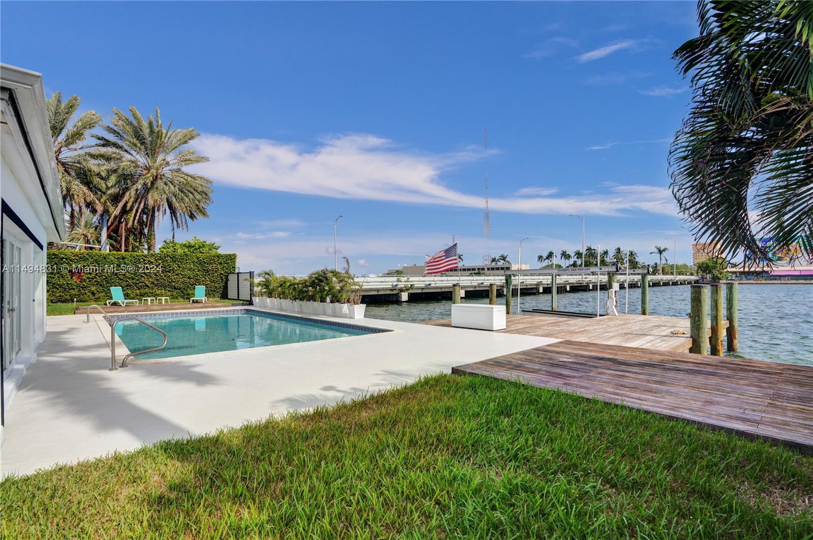 NORTH BAY ISLAND - Residential