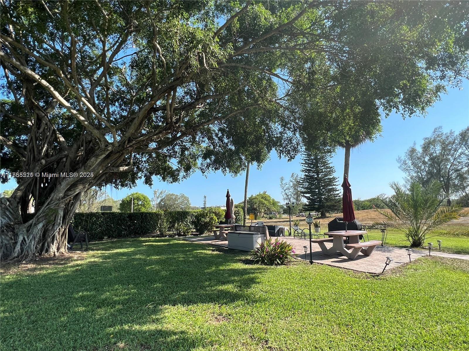 ELLESMERE A CONDO - Residential