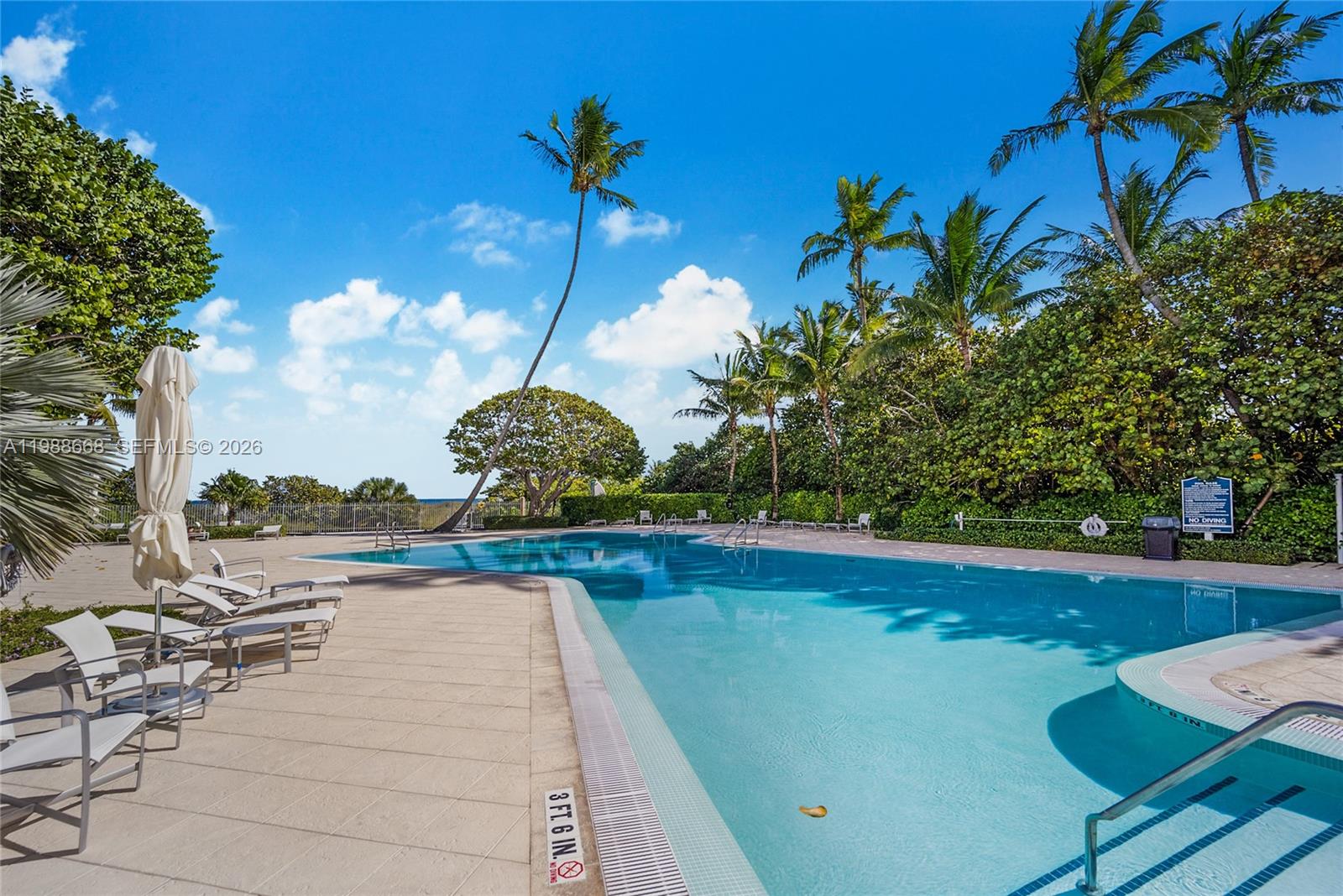 ISLAND HOUSE APT INC - CO - Residential