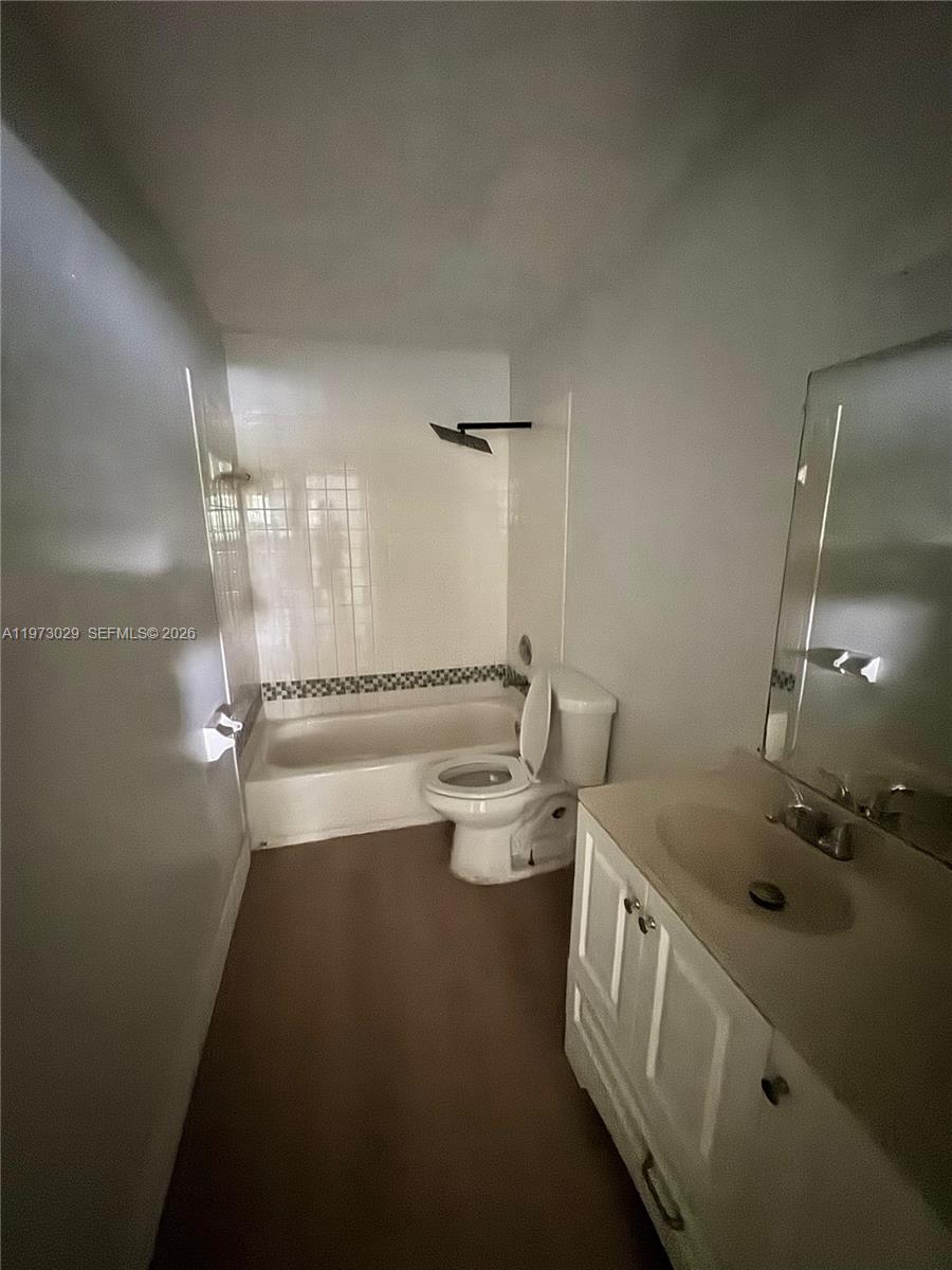 WOOD HUE III CONDO - Residential Lease