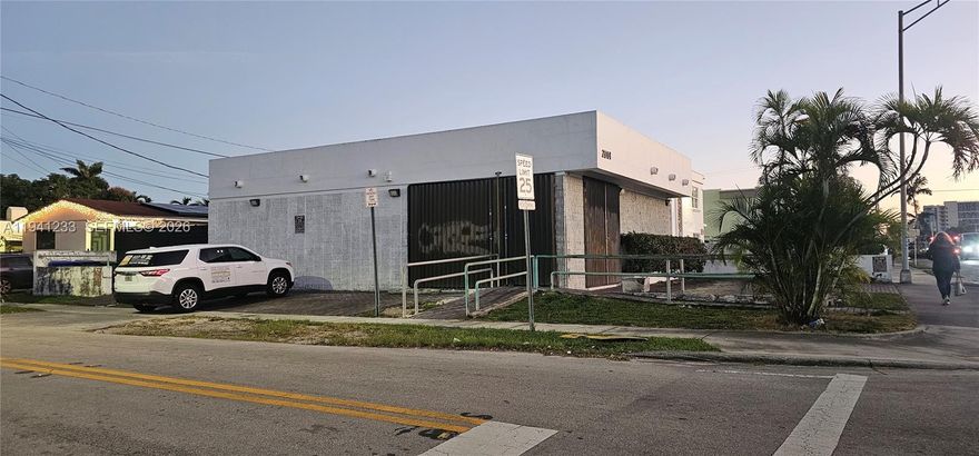 Excellent opportunity to lease a freestanding commercial building in the Miami city area, close to Coral Gables. Corner unit offering 1,728 SF, centrally located at the intersection of SW 27th Avenue and SW 20th Street, providing outstanding visibility and exposure from SW 27th Avenue. Ideal for a wide range of professional or retail uses. High-traffic area with easy access and strong presence for your business. Zoning: T6-8-O – General Commercial Use. The property is currently under renovation; additional photos will be uploaded upon completion of the renovations. Please use Showing Time to schedule all showings.