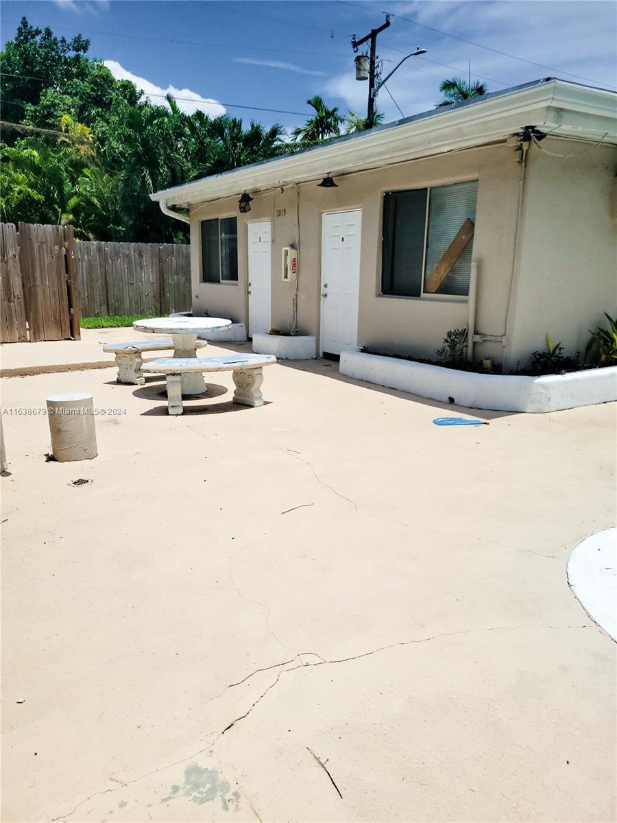 Rental Property at 2019 Fletcher St 2, Hollywood, Broward County, Florida - Bathrooms: 1  - $1,300 MO.
