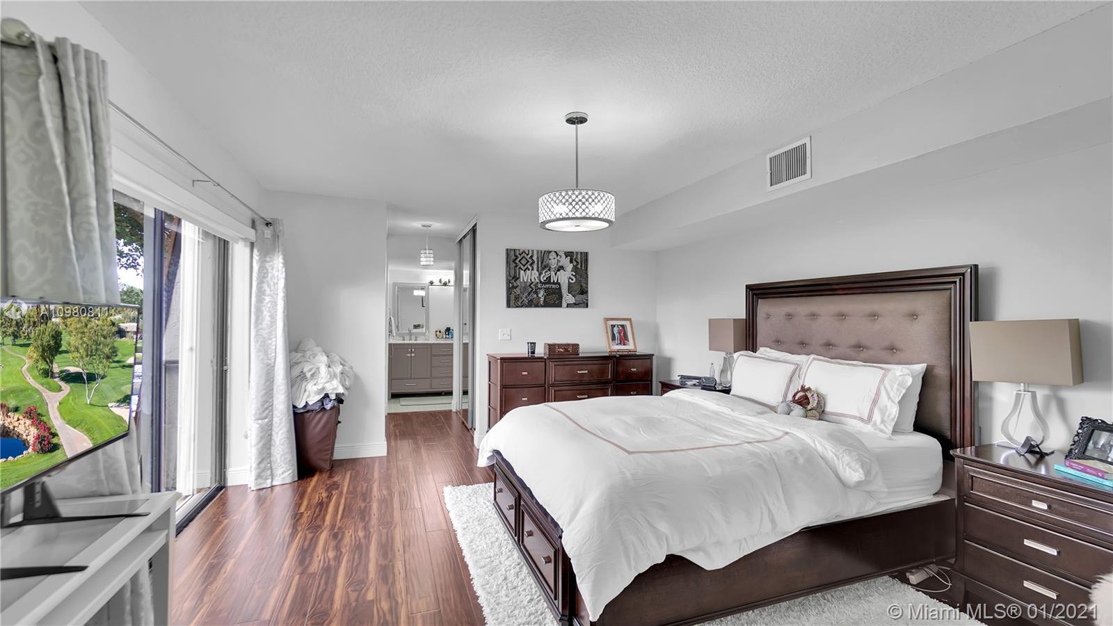 C H E ACRES - Residential