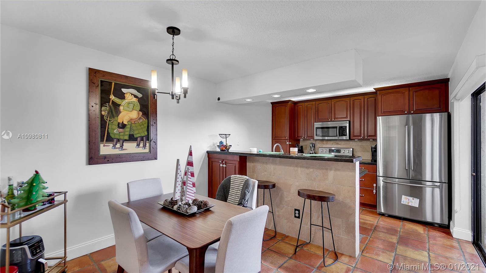 C H E ACRES - Residential