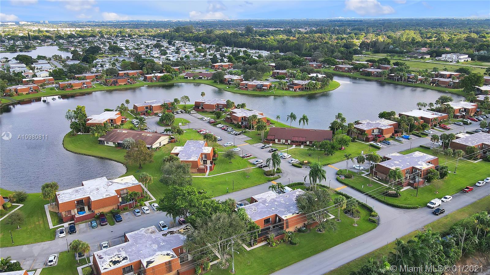 C H E ACRES - Residential