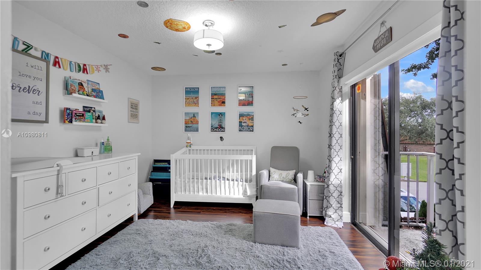 C H E ACRES - Residential