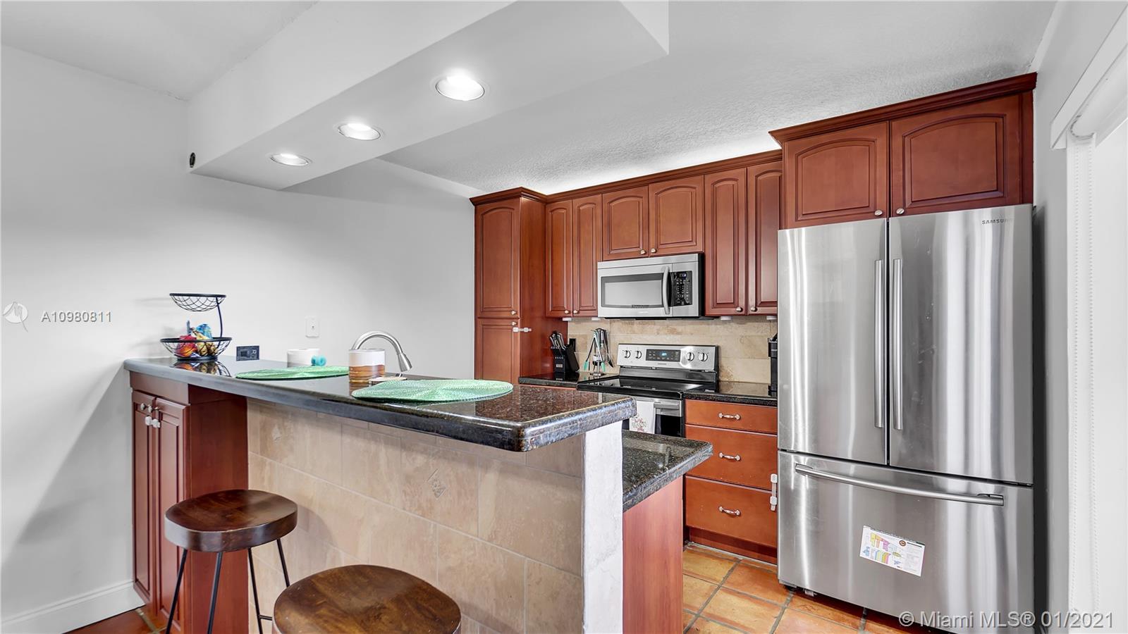 C H E ACRES - Residential