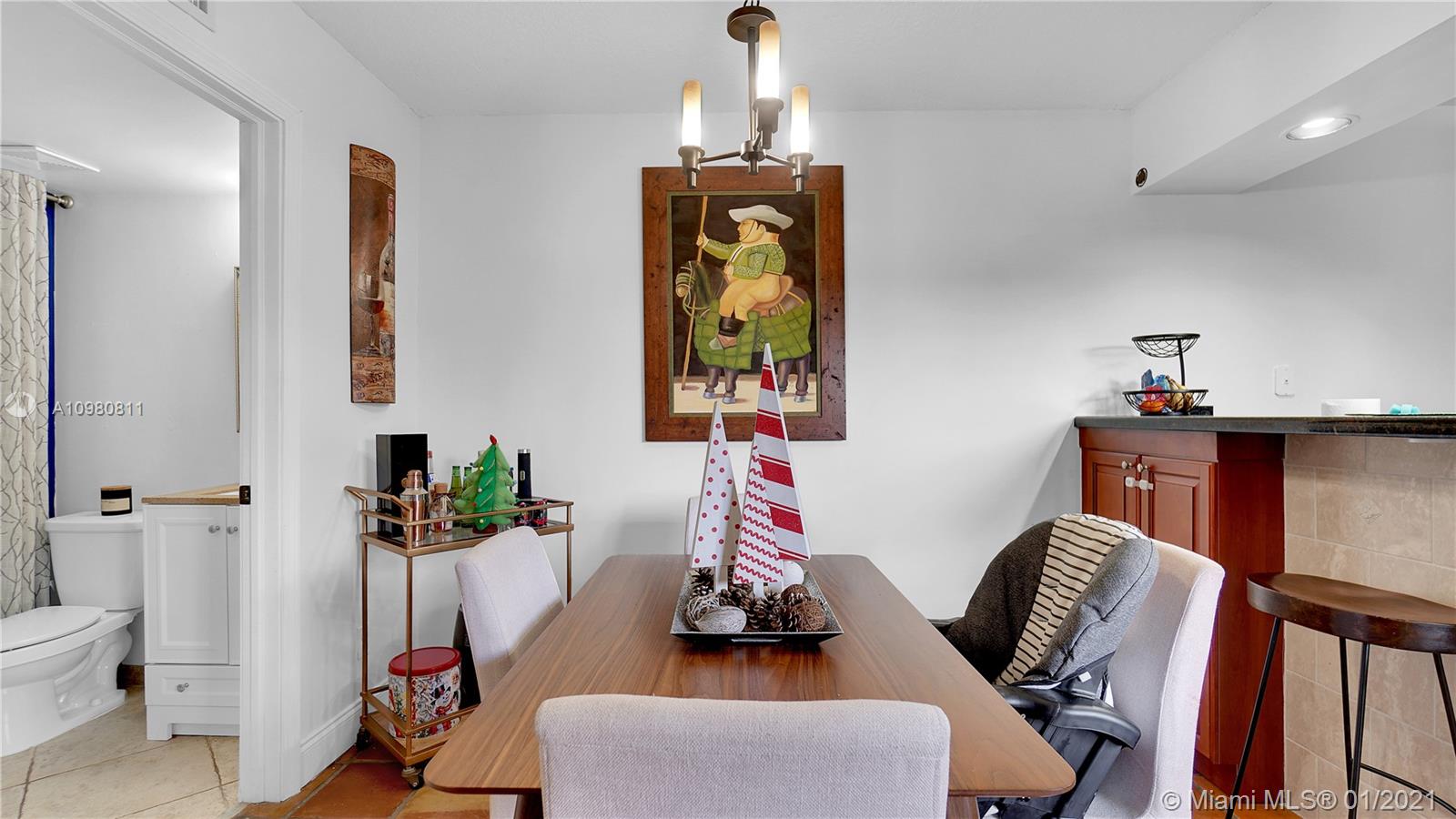 C H E ACRES - Residential