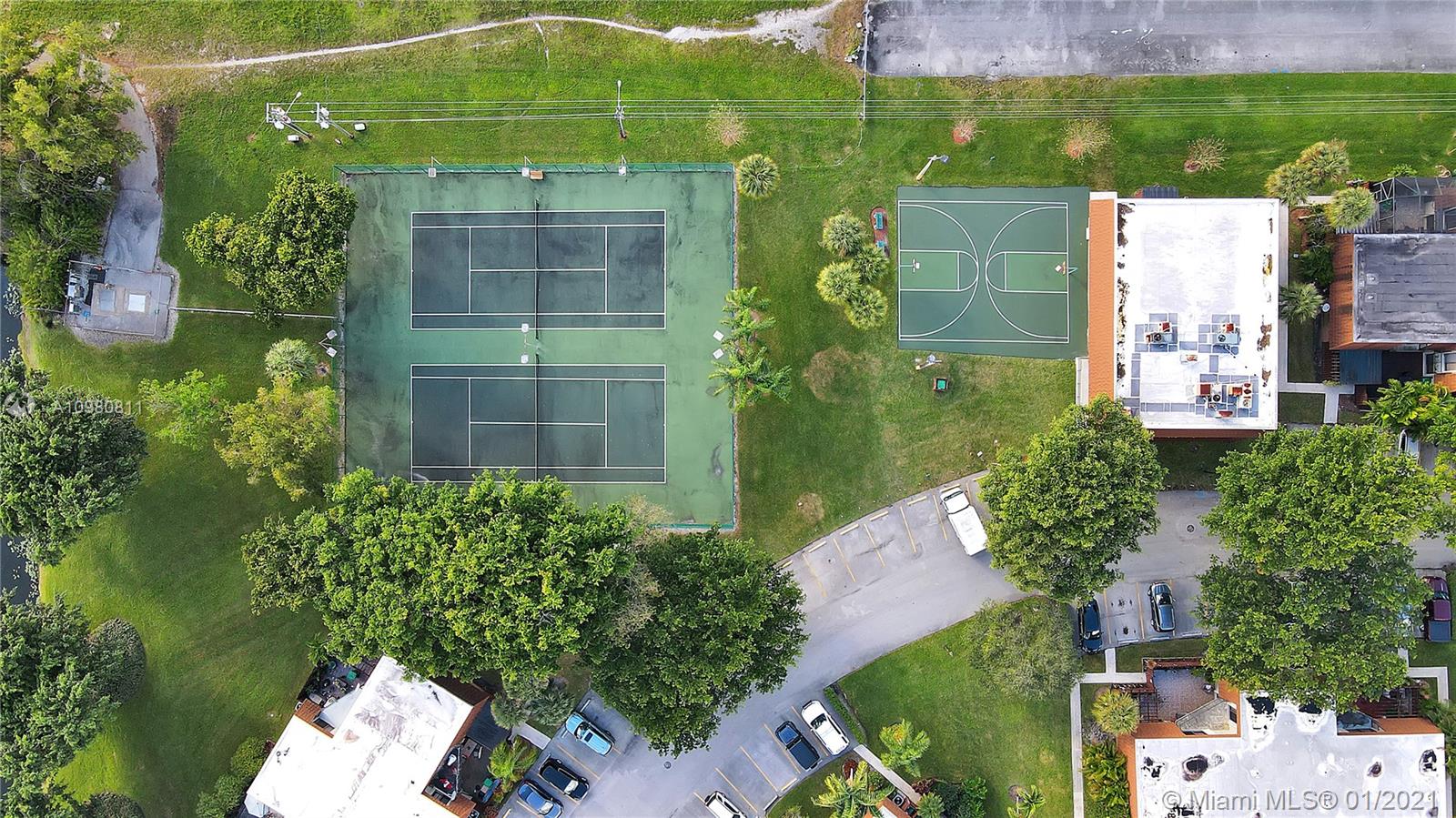 C H E ACRES - Residential