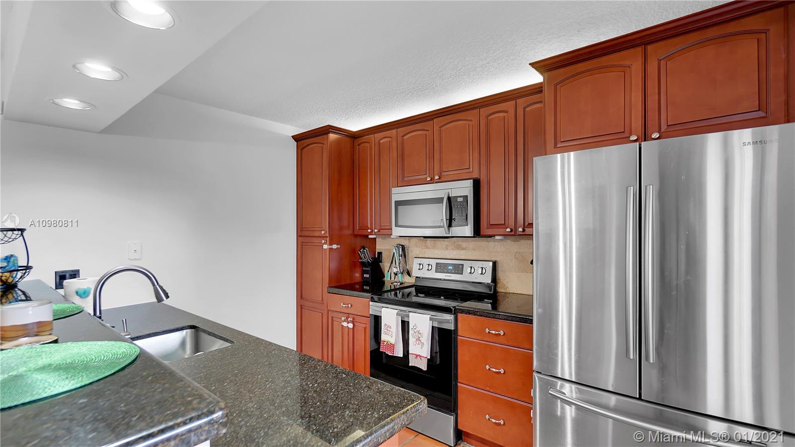 C H E ACRES - Residential