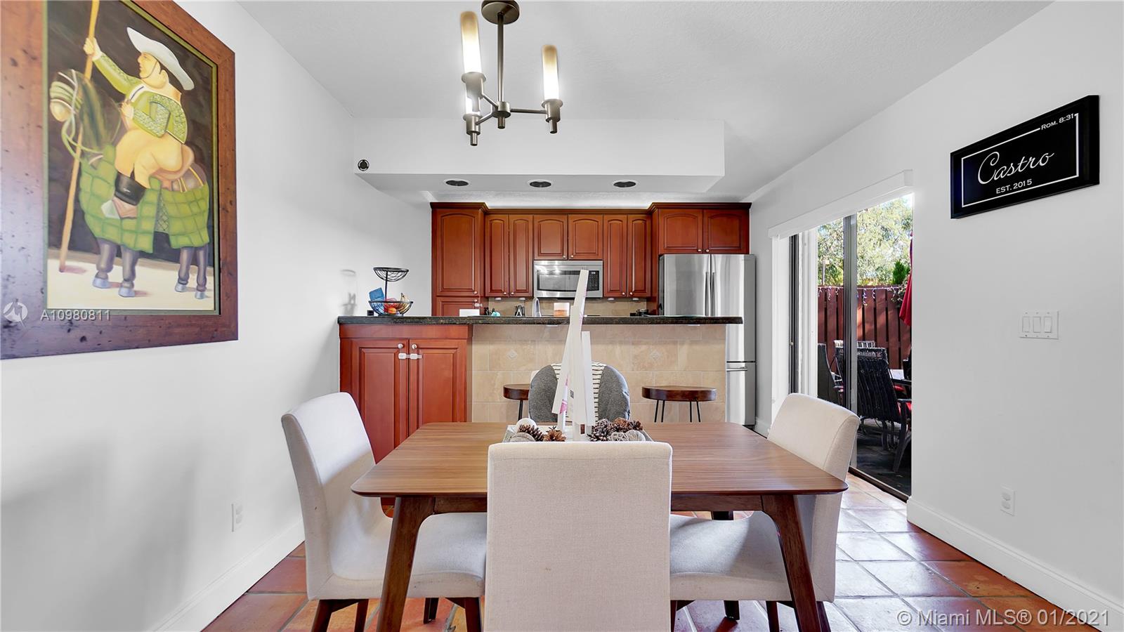 C H E ACRES - Residential