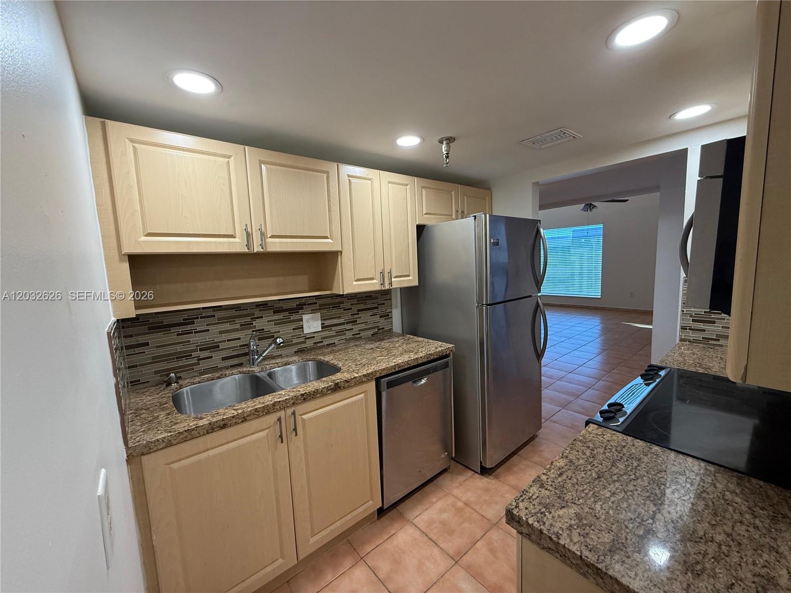 10641 SW 108 AVE 3I