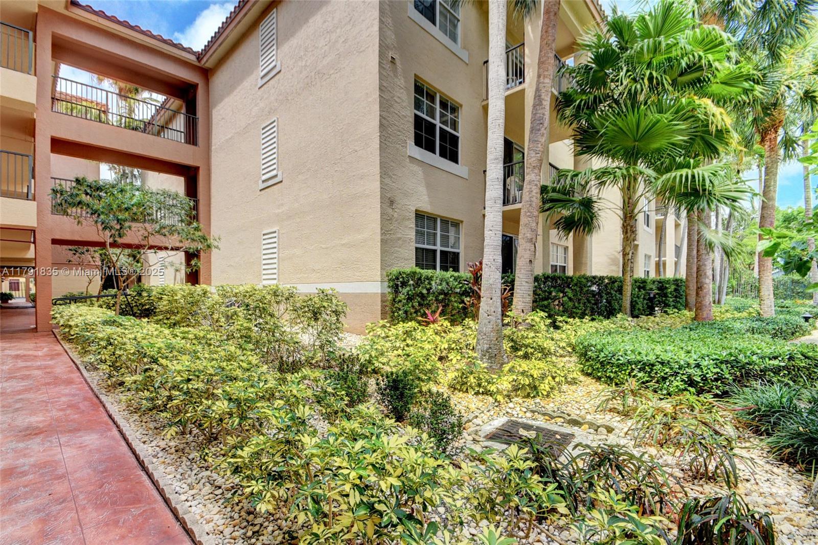 FLAGLER POINTE CONDO - Residential Lease