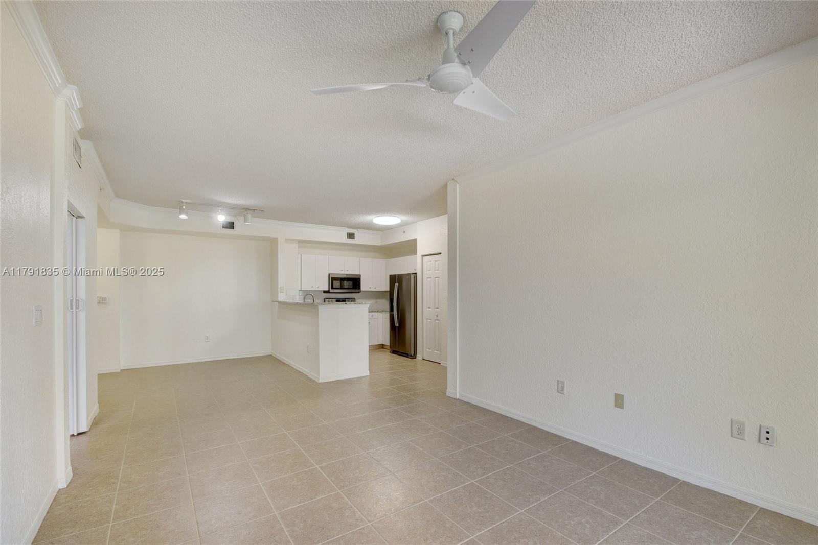 View photos, virtual tours, details... 1805 N Flagler Dr 119