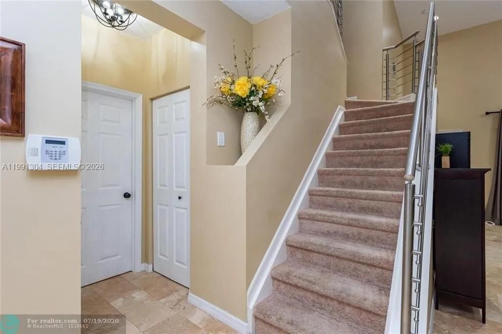 HERON BAY FOUR - Residential