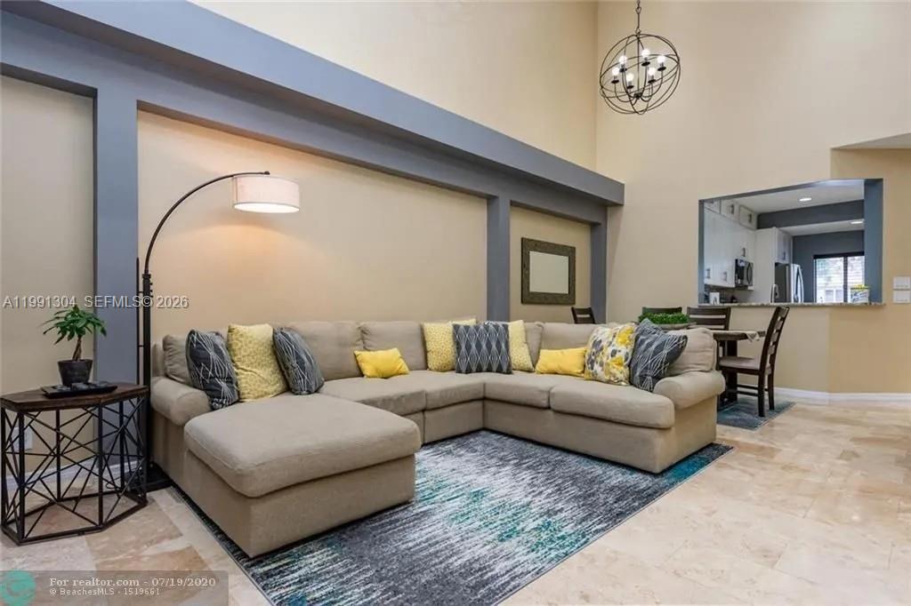 HERON BAY FOUR - Residential