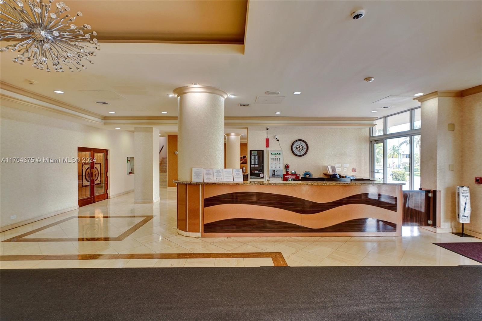 WINSTON TOWERS 200 - Residential