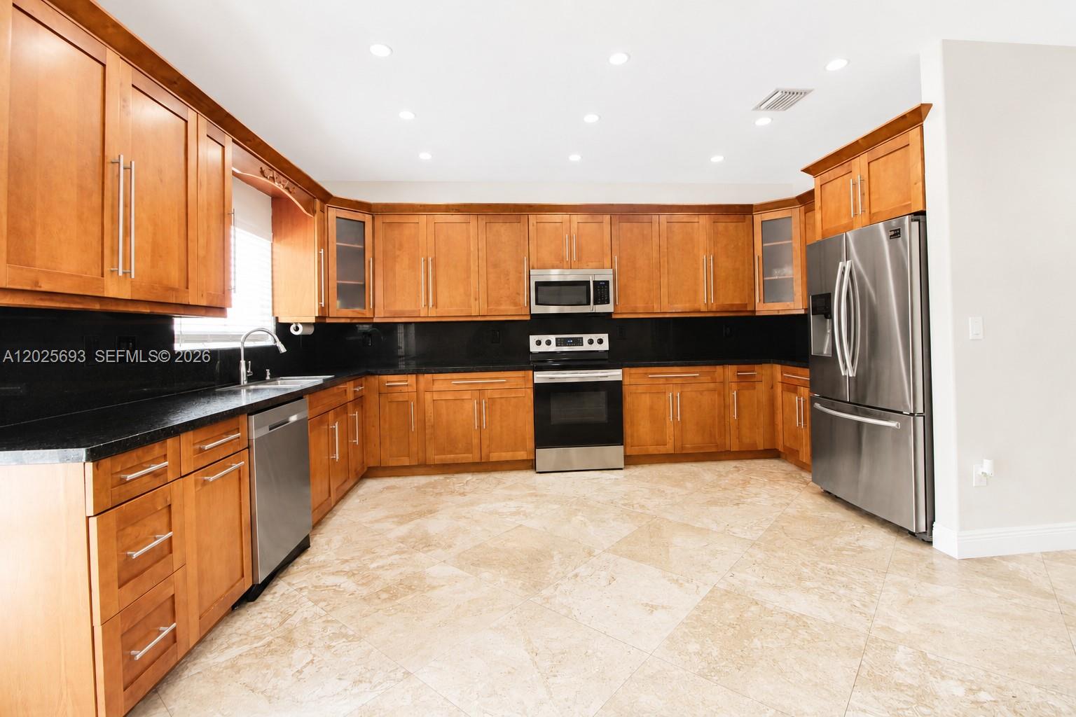 VALENCIA GROVES ESTATES - Residential