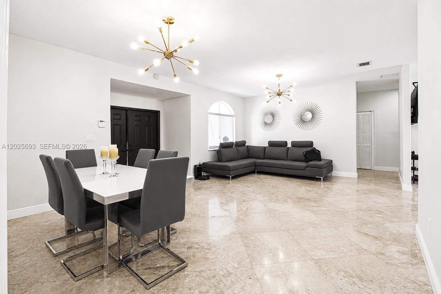 VALENCIA GROVES ESTATES - Residential