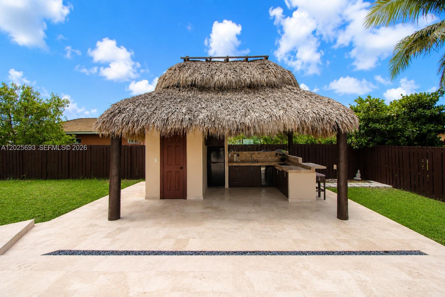 VALENCIA GROVES ESTATES - Residential