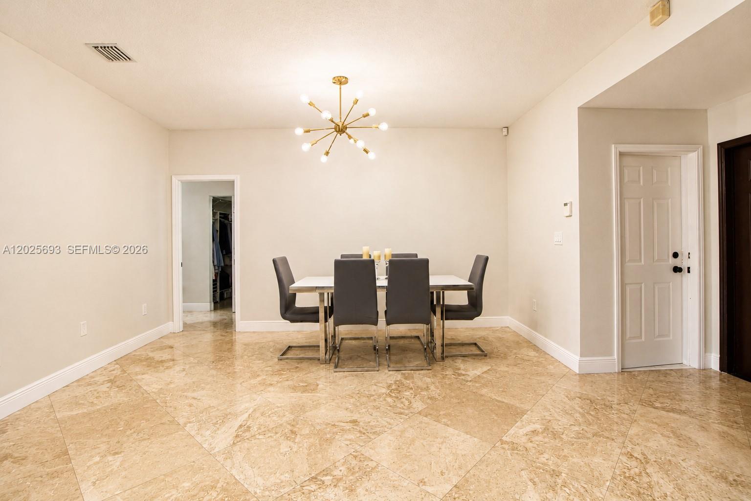 VALENCIA GROVES ESTATES - Residential
