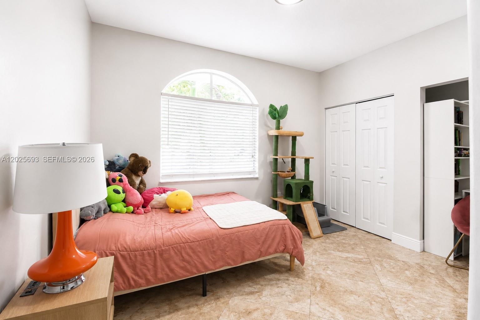 VALENCIA GROVES ESTATES - Residential