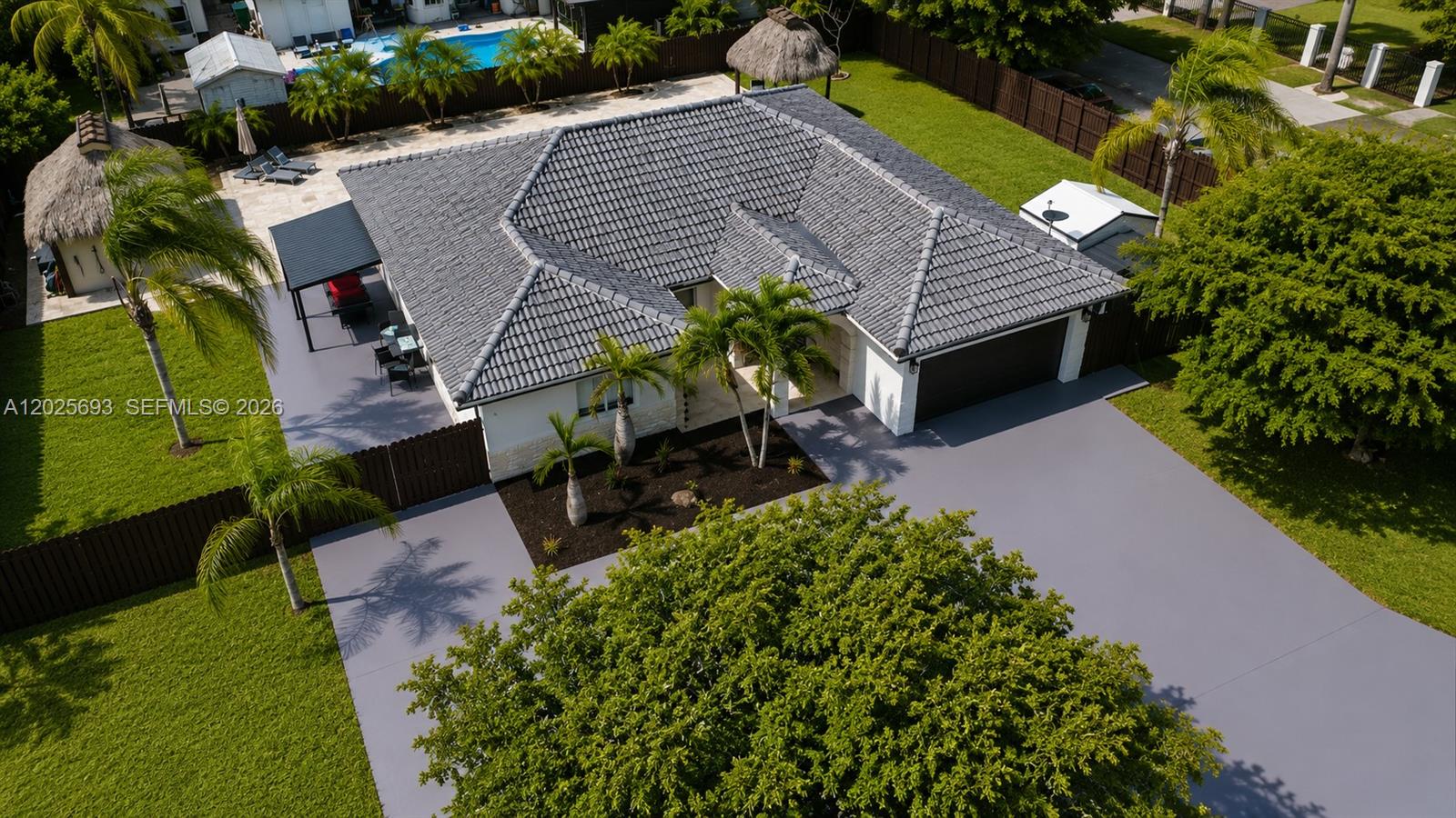 VALENCIA GROVES ESTATES - Residential