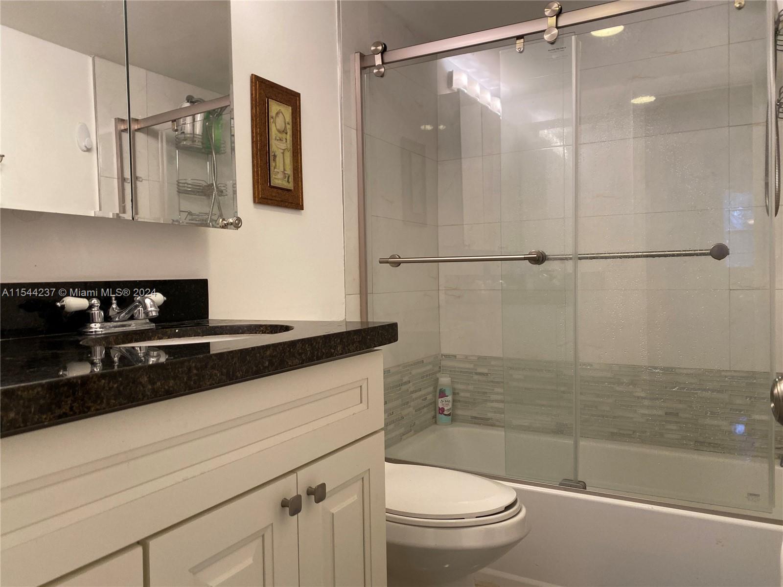 ADMIRALS PORT CONDO WEST - Residential