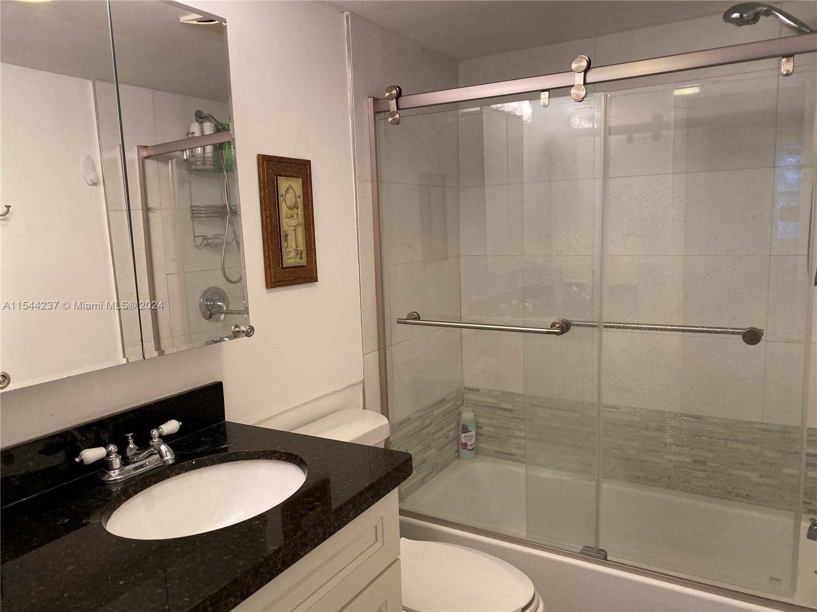 ADMIRALS PORT CONDO WEST - Residential