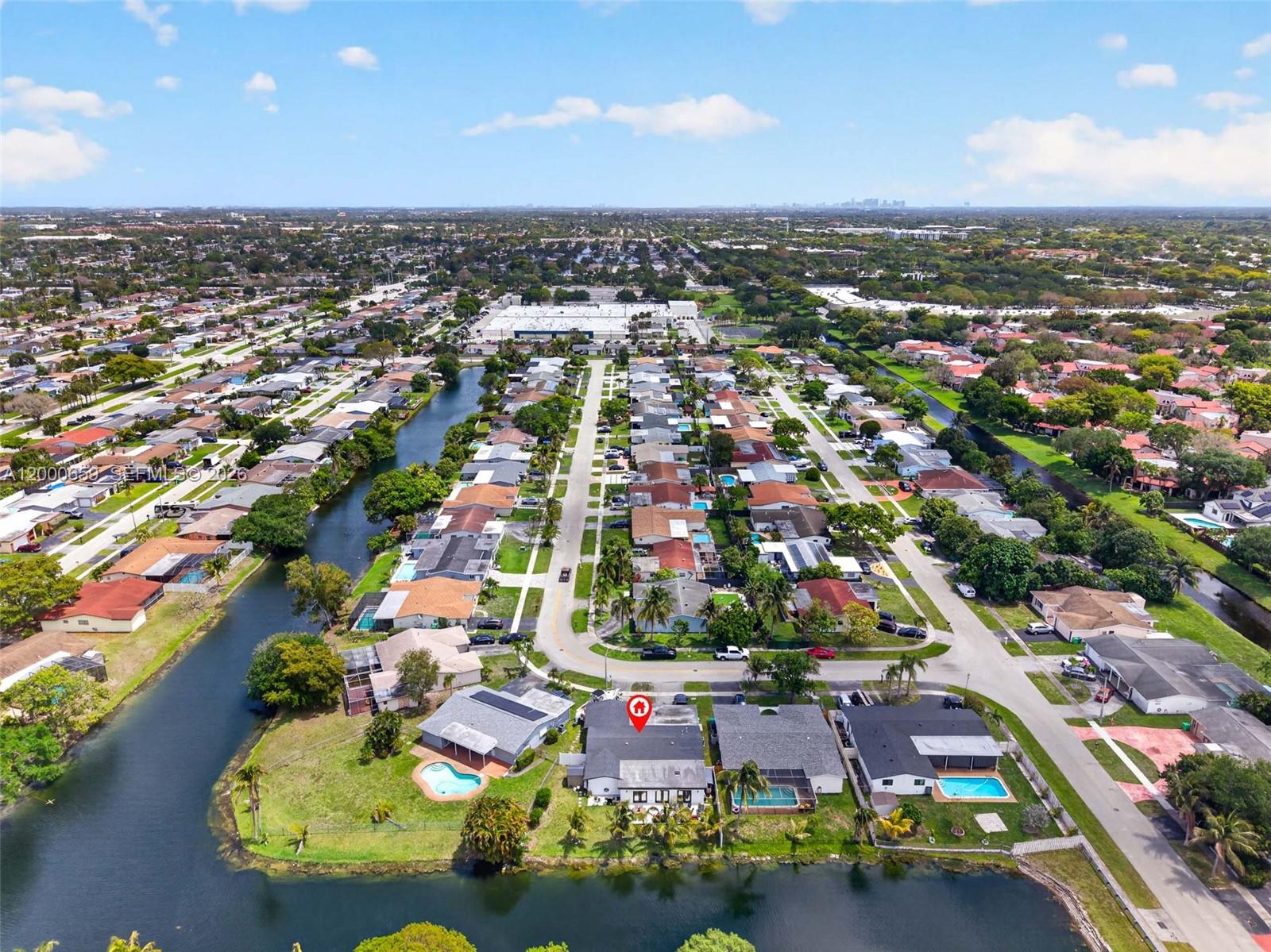 SUNRISE GOLF VILLAGE SEC - Residential