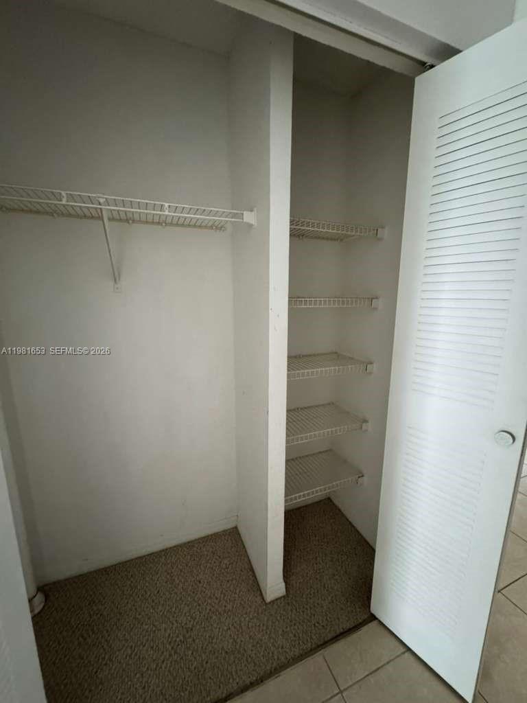 CORAL KEY CONDO - Residential Lease