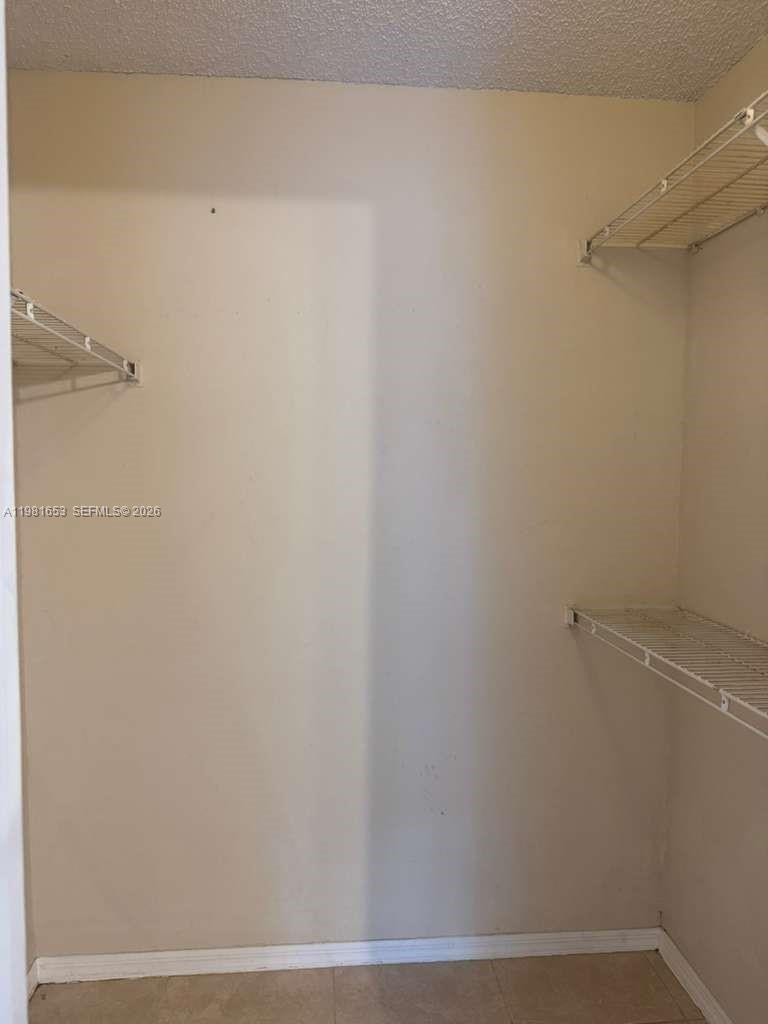 CORAL KEY CONDO - Residential Lease