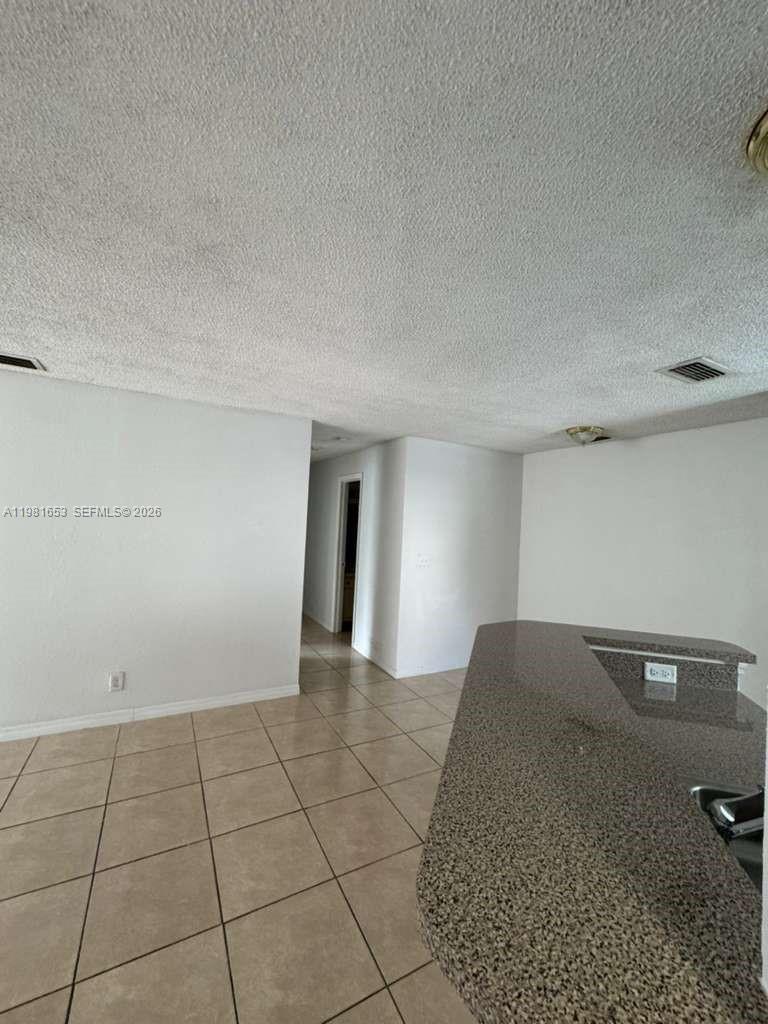 CORAL KEY CONDO - Residential Lease