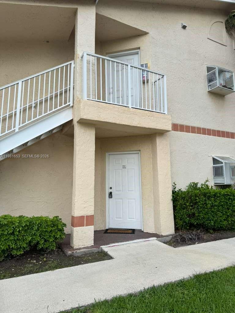 CORAL KEY CONDO - Residential Lease