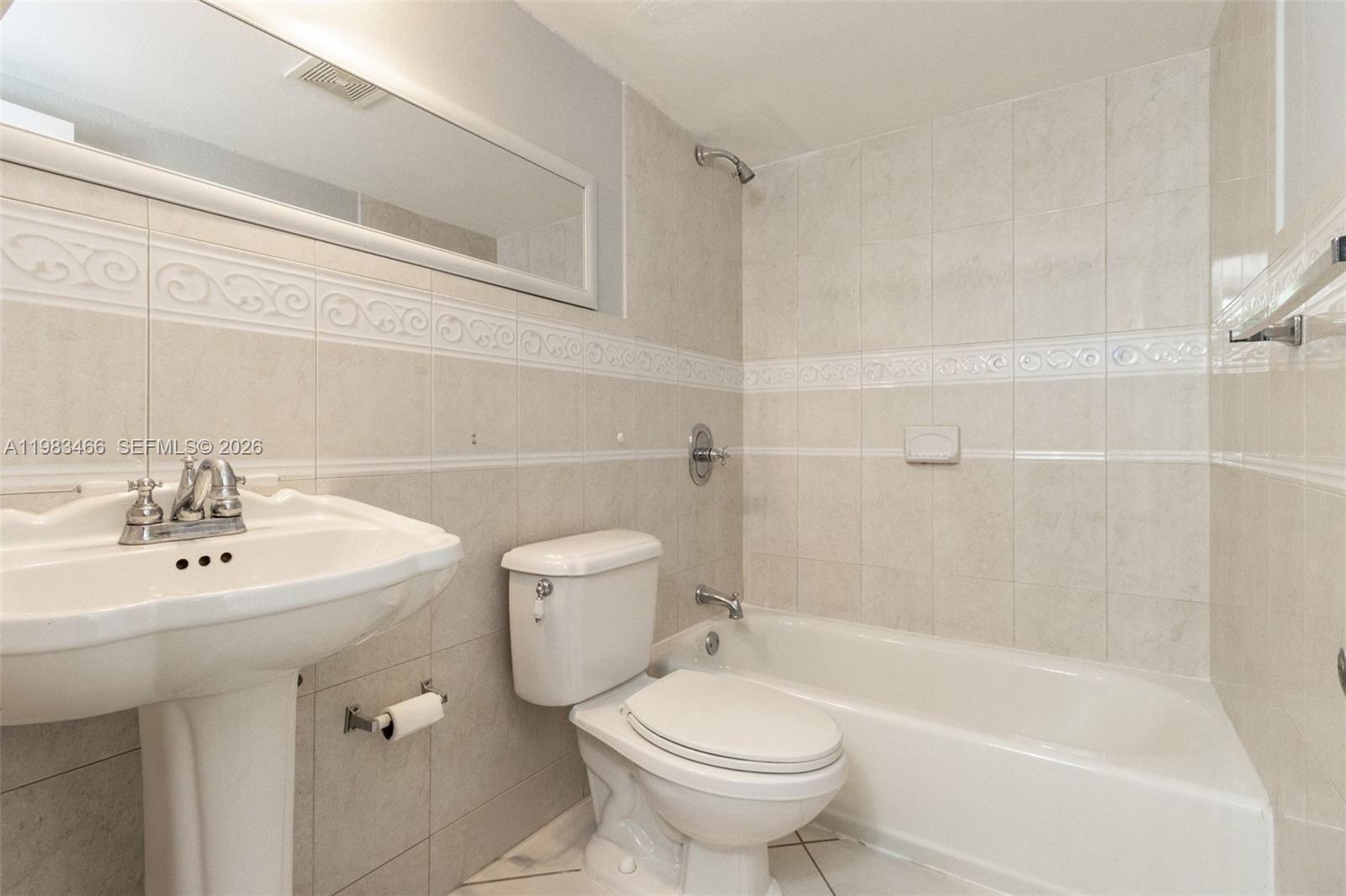 VENETIAN PALMS CONDO - Residential