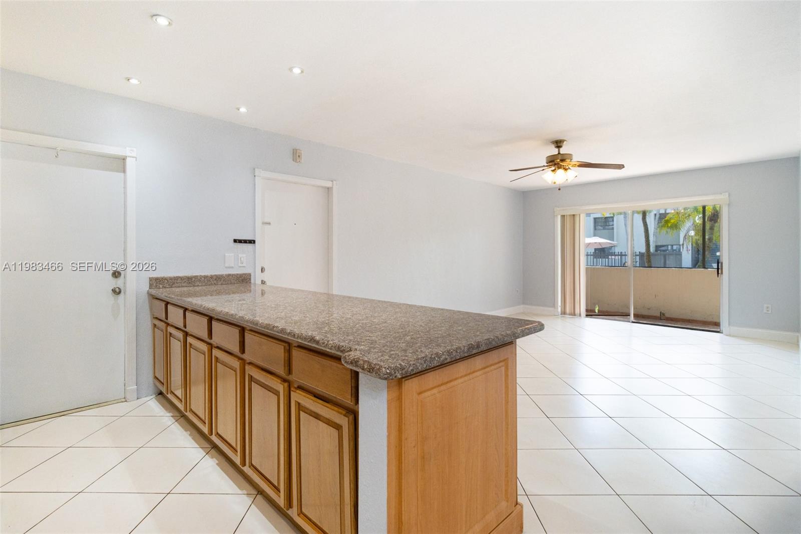 VENETIAN PALMS CONDO - Residential