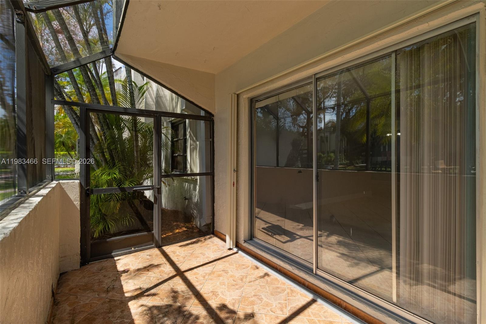 VENETIAN PALMS CONDO - Residential