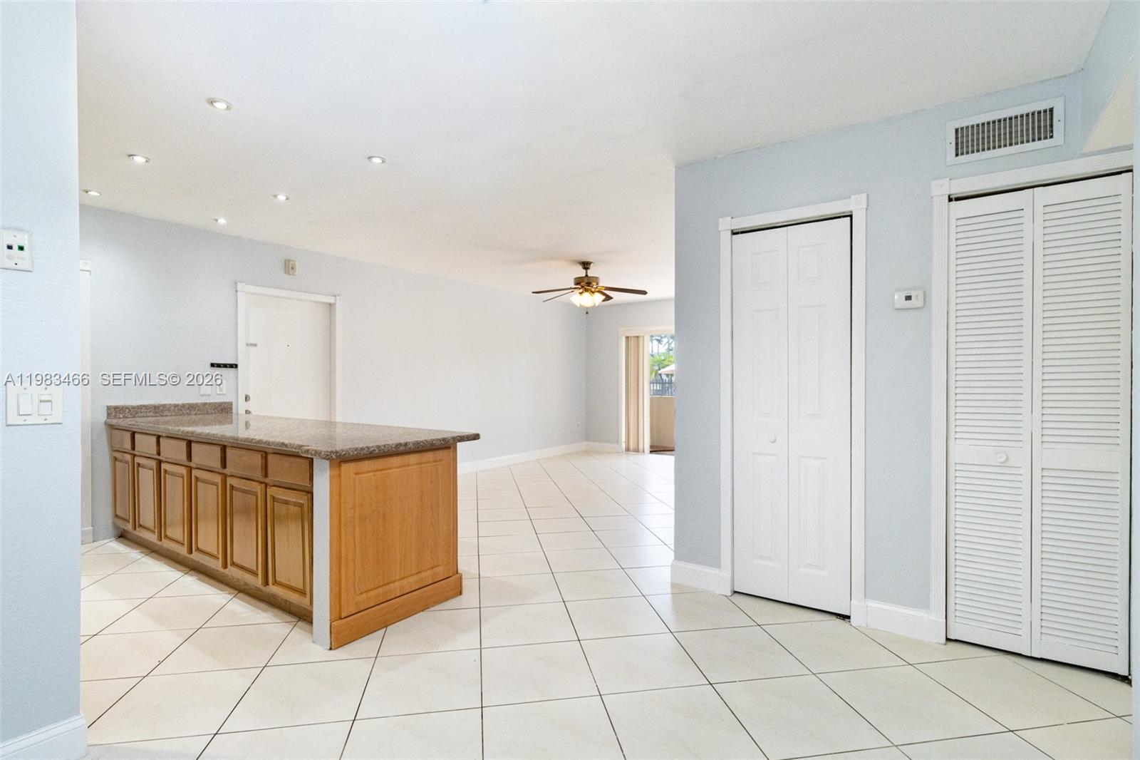 VENETIAN PALMS CONDO - Residential